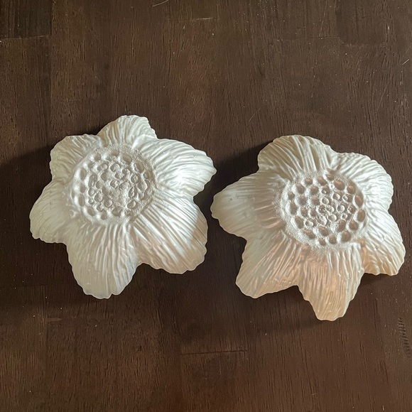 New 2 Dish Set Akcam Flower Pearl Glass Bowls 6”x2” Hand Painted in Turkey - Picture 2 of 10